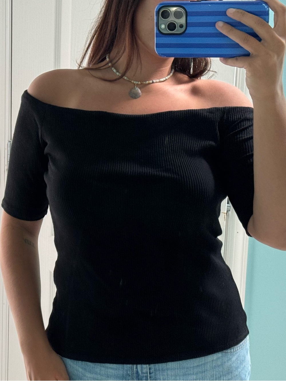 H&M Black Off-Shoulder Ribbed Crop Top